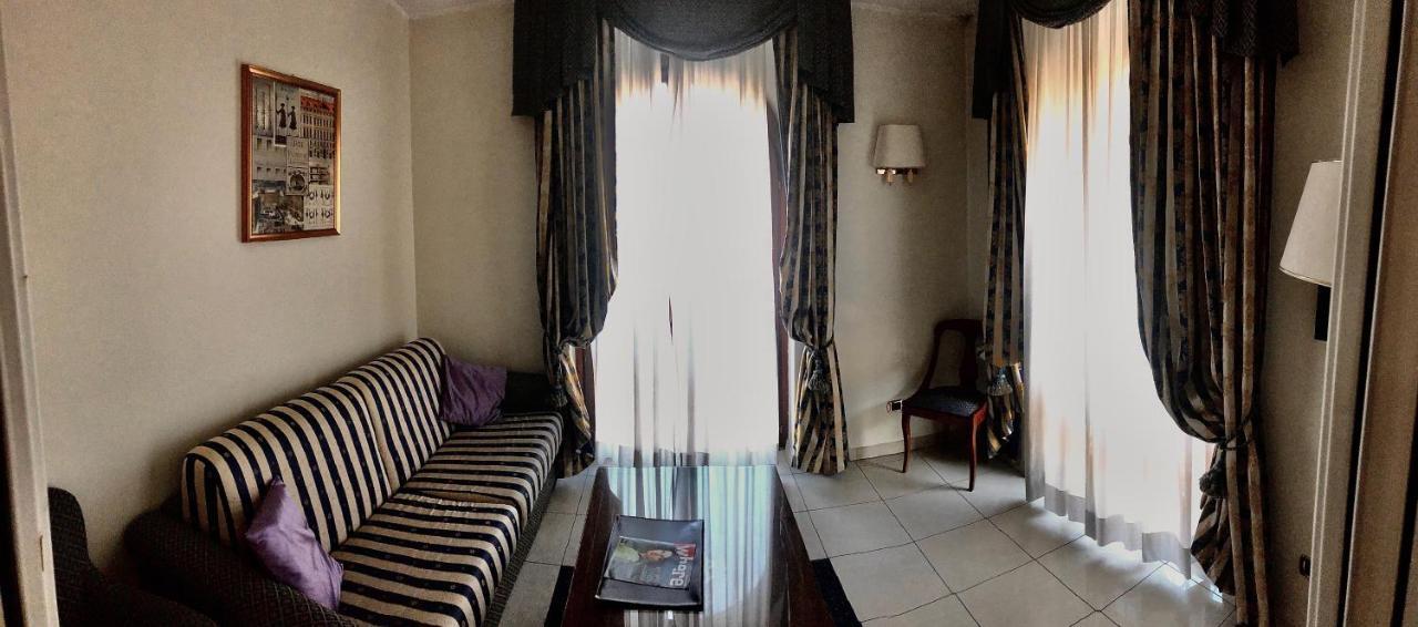 Hotel Savoia Turin